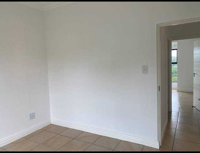 2 BEDROOM TOWNHOUSE TO LET IN PALM LAKES ESTATE